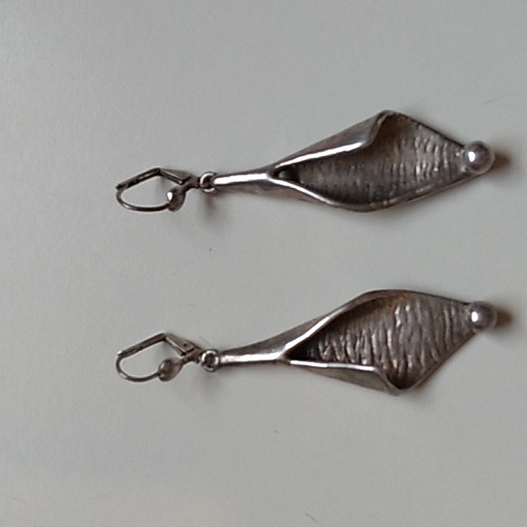 Vintage Silver Earrings Beautiful - Picture 5 of 5